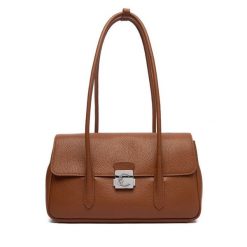 Torebka Coccinelle. Brązowe torebki klasyczne damskie Coccinelle, bez wzorów, bez dodatków. Za 1,539.00 zł.