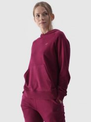 4F Bluza dresowa nierozpinana z kapturem damska - fioletowa M. Fioletowe bluzy sportowe damskie 4f, m, z bawełny. W wyprzedaży za 99.99 zł.