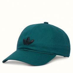 Czapka z daszkiem adidas. Zielone czapki z daszkiem damskie Adidas, bez wzorów. Za 89.99 zł.