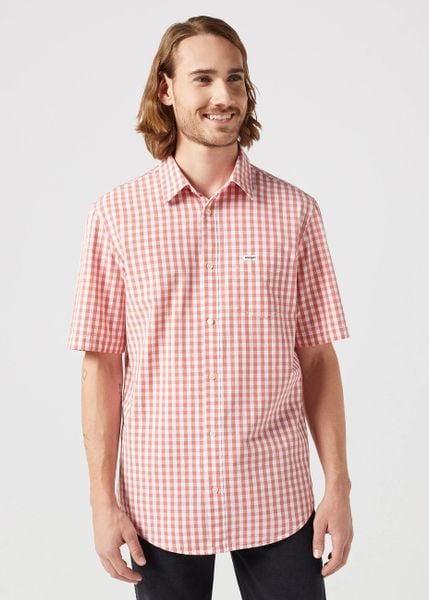 MESKA KOSZULA WRANGLER SS 1 PKT SHIRT RED 112350569. Czerwone koszule męskie Wrangler, m, bez wzorów, bez kołnierzyka, bez ramiączek. Za 169.99 zł.