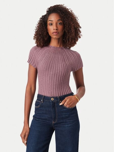 Guess Bluzka W6YR31 Z1023 Fioletowy Regular Fit. Fioletowe bluzki damskie Guess, s, z aplikacjami, z wiskozy, bez kołnierzyka, bez ramiączek. Za 394.99 zł.