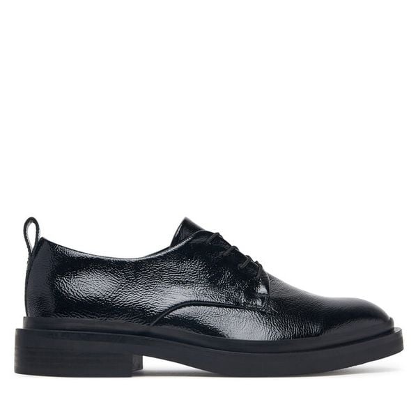 Oxfordy Clarks. Czarne półbuty damskie Clarks, bez wzorów, bez obcasa. Za 389.99 zł.