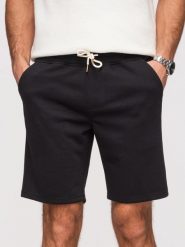 Męskie szorty strukturalne REGULAR FIT - czarne V2 - Rozmiar: M. Czarne szorty męskie Ombre Clothing, z dzianiny, bez kołnierzyka. Za 149.99 zł.