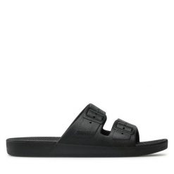 Klapki Freedom Moses. Czarne klapki damskie Freedom moses, bez wzorów, bez obcasa. Za 129.99 zł.