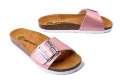 DR. BRINKMANN 700677-42 rosa, klapki damskie. Czerwone klapki damskie Dr. Brinkmann, bez wzorów, bez obcasa, na płaskiej podeszwie. Za 147.92 zł.