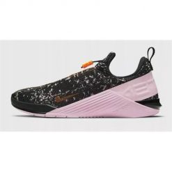 Buty treningowe damskie Nike React Metcon. Czarne obuwie treningowe damskie Nike, na fitness i siłownię. Za 476.00 zł.