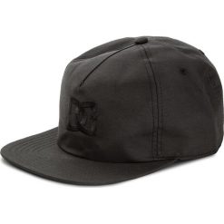 Czapka z daszkiem DC - Floora ADYHA03548 KVJ0. Czarne czapki męskie DC, bez wzorów, z bawełny. W wyprzedaży za 119.00 zł.