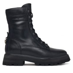 Trzewiki MICHAEL Michael Kors. Czarne botki damskie MICHAEL Michael Kors, bez obcasa, na płaskiej podeszwie, bez zapięcia. Za 1,109.99 zł.