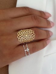 Les Petites Précieuses Pozłacany pierścionek rozmiar: 52. Żółte pierścionki damskie Les Petites Précieuses, pozłacane. Za 122.09 zł.