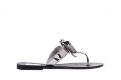 Japonki T&G Fashion 22-118 Black, Czarny/ Srebro, Guma - 35-36. Czarne klapki damskie TG, z aplikacjami, z gumy, bez obcasa. W wyprzedaży za 26.10 zł.