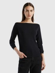 Benetton Sweter w kolorze czarnym rozmiar: M. Czarne swetry klasyczne damskie Benetton, m, z bawełny, bez kołnierzyka. Za 100.99 zł.