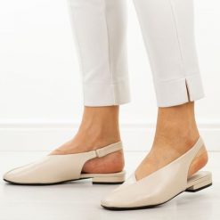 Beżowe baleriny damskie Potocki 20335. Brązowe baleriny damskie POTOCKI, bez wzorów, z jeansu, bez obcasa, na obcasie. Za 149.00 zł.