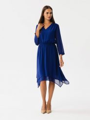 Stylove Sukienka w kolorze niebieskim rozmiar: S. Niebieskie sukienki damskie Stylove, na co dzień, s, bez wzorów, z asymetrycznym kołnierzem, bez ramiączek, midi, asymetryczne. Za 262.91 zł.