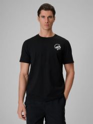4F T-shirt relaxed z nadrukiem męski - czarny S. Czarne t-shirty męskie 4f, m, bez wzorów, z bawełny, bez kołnierzyka. W wyprzedaży za 39.99 zł.
