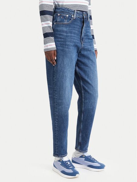 Tommy Jeans Jeansy 90'S Mom High DW0DW23513 Niebieski Boyfriend Fit. Niebieskie jeansy damskie Tommy Jeans. Za 409.99 zł.