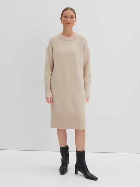 Someday Sukienka dzianinowa w kolorze beżowym rozmiar: 42. Brązowe sukienki damskie Someday, na co dzień, bez wzorów, z dzianiny, bez kołnierzyka, bez ramiączek, midi, proste. Za 217.99 zł.