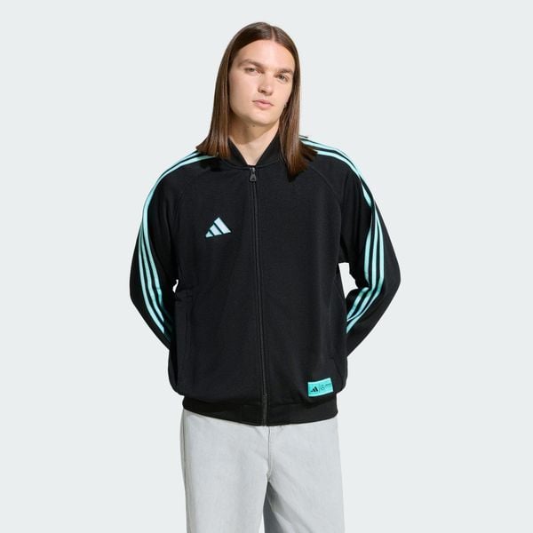 Bluza dresowa Mercedes - AMG Petronas Formula One Team Las Vegas Men. Białe bluzy bez kaptura męskie Adidas, bez wzorów, z dresówki, sportowe, bez kołnierzyka, bez ramiączek. Za 399.00 zł.
