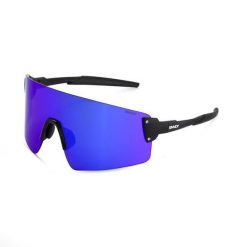 Okulary przeciwsłoneczne SINNER Snap, czarne. Czarne okulary przeciwsłoneczne męskie SINNER. W wyprzedaży za 340.00 zł.