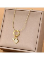 Atelier MIU Pozłacany naszyjnik z zawieszką i cyrkoniami - dł. 45 cm rozmiar: onesize. Czerwone naszyjniki damskie atelier MIU, pozłacane. Za 34.99 zł.