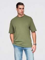 Męski t-shirt bawełniany LOOSE FIT z okrągłym dekoltem – ciemnooliwkowy V8 - Rozmiar: S. Zielone t-shirty męskie Ombre Clothing, l, bez wzorów, z bawełny, bez kołnierzyka. W wyprzedaży za 59.50 zł.