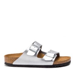 Klapki Birkenstock. Szare klapki damskie Birkenstock, bez wzorów, bez obcasa. Za 269.99 zł.