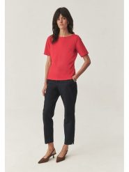 TATUUM Koszulka w kolorze czerwonym rozmiar: M. Czerwone bluzki damskie Tatuum, m, bez wzorów, bez kołnierzyka, bez ramiączek. Za 91.56 zł.