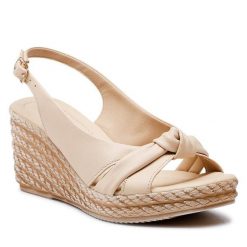 Sandały Lasocki. Brązowe sandały damskie Lasocki, bez wzorów, bez obcasa, na koturnie. Za 169.99 zł.