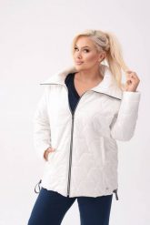 Pikowana jesienna kurtka Sally w kolorze ecru PLUS SIZE XXL OVERSIZE. Kurtki damskie Moda Size Plus Iwanek, na jesień, l, bez wzorów, z poliesteru, bez kaptura. Za 349.90 zł.
