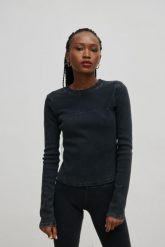 Dopasowany top z długim rękawem w kolorze FADED GREY - INFINITY-M/L. Szare topy damskie Marsala, l, bez wzorów, z bawełny, bez kołnierzyka. W wyprzedaży za 16.24 zł.
