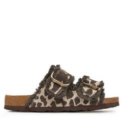 Klapki DeeZee. Brązowe klapki damskie DeeZee, bez wzorów, bez obcasa. Za 139.99 zł.