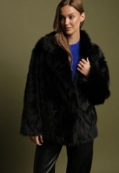 Czarna Dwurzędowa Kurtka Futerko o Fasonie Oversize Asinella. Czarne kurtki damskie Born2be, l, bez wzorów, z futra, bez kaptura. Za 229.99 zł.