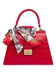 ORE10 Skórzana torebka "Sonos" w kolorze czerwonym - 28 x 21 x 10 cm rozmiar: onesize. Czerwone torebki klasyczne damskie ORE10, bez wzorów, z materiału, bez dodatków. Za 304.99 zł.