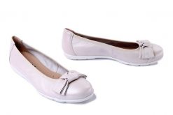CAPRICE 9-22153-42 136 M2215342 pearl perl dee, baleriny damskie. Brązowe baleriny damskie Caprice, bez wzorów, bez obcasa. Za 369.90 zł.