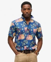 Superdry Koszula Hawaiian z modalu i bawełny – WISTERIA BLUE. Niebieskie koszule męskie Superdry., m, bez wzorów, z bawełny, bez kołnierzyka, bez ramiączek. Za 291.45 zł.