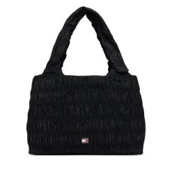 Torebka Tommy Jeans. Czarne torebki klasyczne damskie Tommy Jeans, bez wzorów, z jeansu, bez dodatków. Za 569.99 zł.
