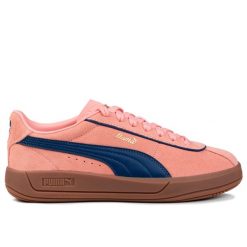 Buty damskie sportowe sneakersy Puma CLUB KLASSIKA SD. Czerwone buty sportowe na co dzień damskie Puma, bez wzorów, z gumy, trekkingowe. Za 199.00 zł.