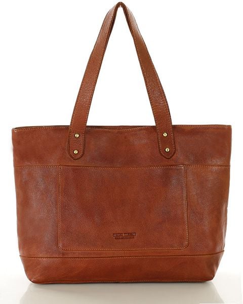 Torebka skórzana shopper damski z przegródkami - MARCO MAZZINI camelowy brąz. Brązowe shopper bag damskie bez wzorów, ze skóry, bez dodatków. Za 399.00 zł.