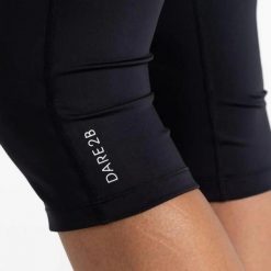 Damskie legginsy 3/4 Dare 2B Influential. Czarne legginsy damskie Dare 2b, bez wzorów, z elastanu, na fitness i siłownię. Za 165.50 zł.