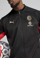 Męska kurtka treningowa AC Milan PUMA Black For All Time Red. Czarne kurtki męskie Puma, na wiosnę, m, bez wzorów, z materiału, bez kaptura. Za 189.70 zł.
