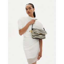 Torebka JACQUEMUS. Białe torebki klasyczne damskie JACQUEMUS, bez wzorów, bez dodatków. Za 4,424.99 zł.