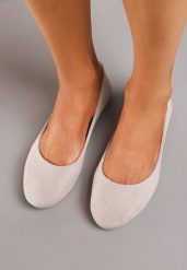Jasnoszare Balerinki Mahira. Szare baleriny damskie Born2be, bez wzorów, bez obcasa, na płaskiej podeszwie. Za 34.99 zł.
