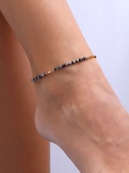 Luja Bijoux Pozłacana bransoletka z kryształami na kostkę rozmiar: onesize. Czarne bransoletki damskie Luja Bijoux, pozłacane. Za 48.39 zł.