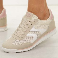 Beżowe sportowe półbuty damskie Potocki 11675. Brązowe półbuty damskie VINCEZA, w ażurowe wzory, z dresówki, eleganckie, bez obcasa, na płaskiej podeszwie. Za 149.00 zł.