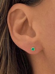 OR Carats Złote kolczyki-wkrętki z kamieniem szlachetnym rozmiar: onesize. Żółte kolczyki damskie OR Carats, z szmaragdem, złote. Za 543.99 zł.