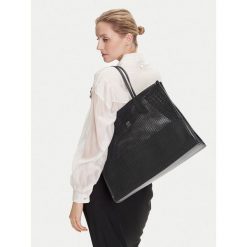 Torebka Tommy Hilfiger. Torebki klasyczne damskie Tommy Hilfiger, bez wzorów, bez dodatków. Za 409.99 zł.