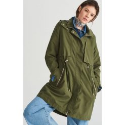 Kurtka parka z kapturem - Khaki. Brązowe kurtki damskie Reserved, bez wzorów. Za 179.99 zł.