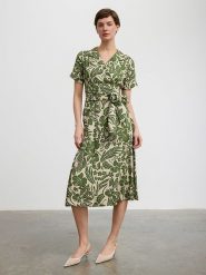 BGN Sukienka w kolorze beżowo-zielonym rozmiar: 36. Brązowe sukienki damskie BGN, na imprezę, bez wzorów, z wiskozy, bez kołnierzyka, bez ramiączek, midi. Za 108.74 zł.