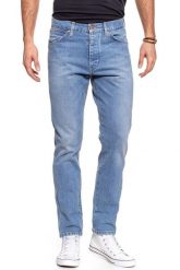 SPODNIE MĘSKIE WRANGLER REGULAR TAPERED B&Y BLUE BOLT W11GSN23X 112126022. Niebieskie spodnie materiałowe męskie Wrangler, bez wzorów, z jeansu. Za 209.99 zł.