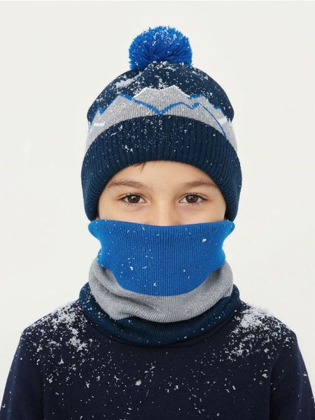 Komplet: czapka i komin - wielobarwny. Szaliki dziecięce Sinsay, bez ramiączek. W wyprzedaży za 19.99 zł.