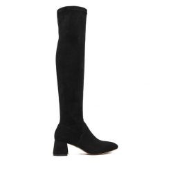 Kozaki Nine West. Czarne kozaki damskie Nine West, bez obcasa, na słupku. Za 279.99 zł.